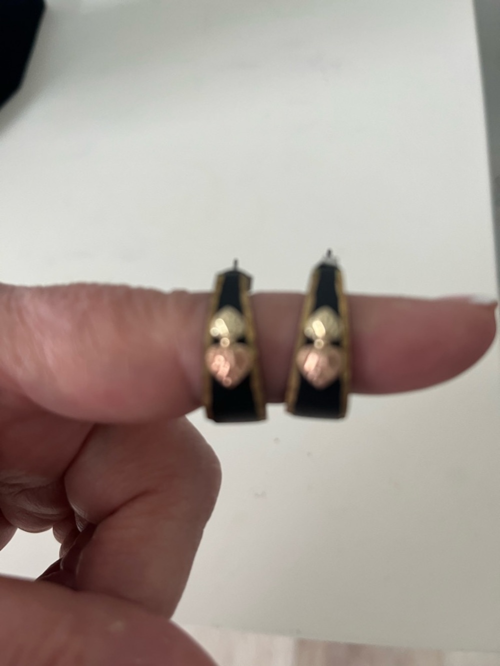 Black Hills Gold Earrings - Picture 5 of 5